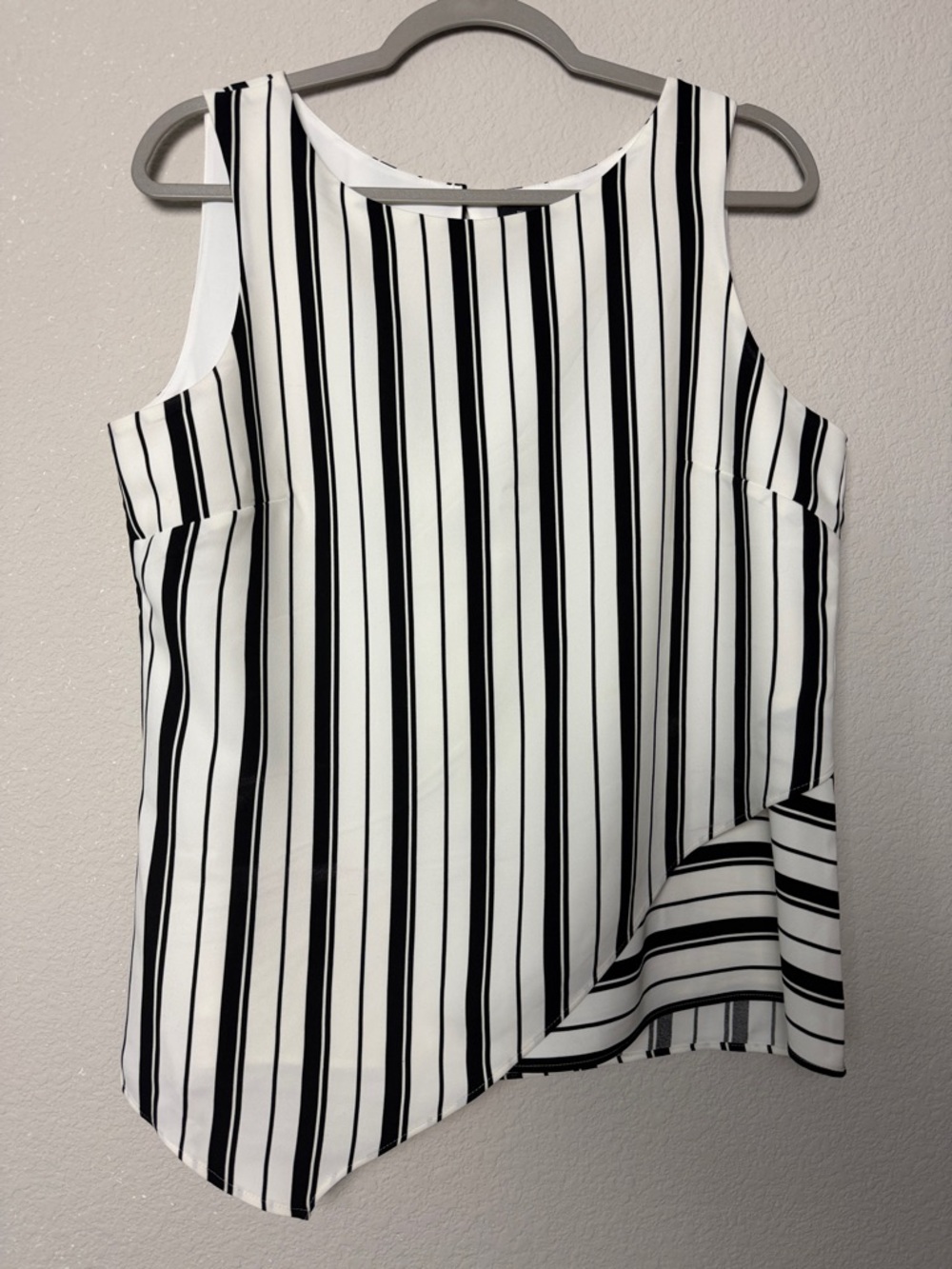 White House Black Market Black White Vertical Stripe Sleeveless Top NWT